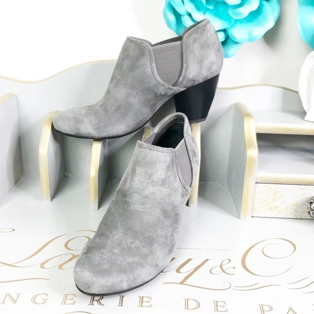 VANELI grey suede, ankle booties